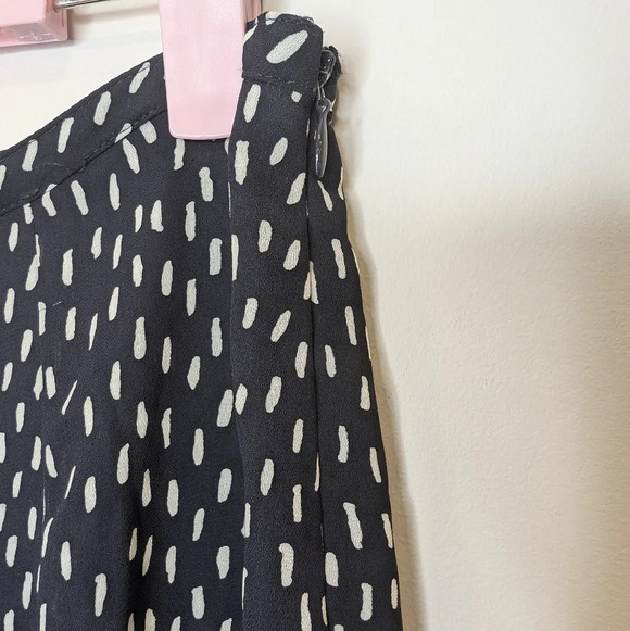 Vintage Villager Liz Claiborne 90s Navy White Dot Midi Flowy Skirt Size 8 - Picture 6 of 8